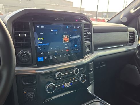 Used 2025 Ford F150 Lariat w/ Equipment Group 501A Mid AWD/4WD image 22