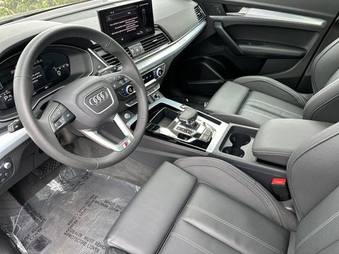 Used 2025 Audi Q5 Prestige w/ Prestige Package AWD/4WD image 11