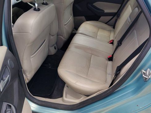 Used 2012 Ford Focus SEL FWD image 8