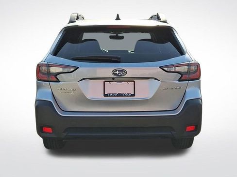 Used 2024 Subaru Outback Premium AWD/4WD image 5