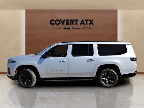 New 2026 Jeep Grand Wagoneer L Limited image 2