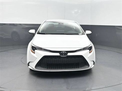 Used 2022 Toyota Corolla LE image 34
