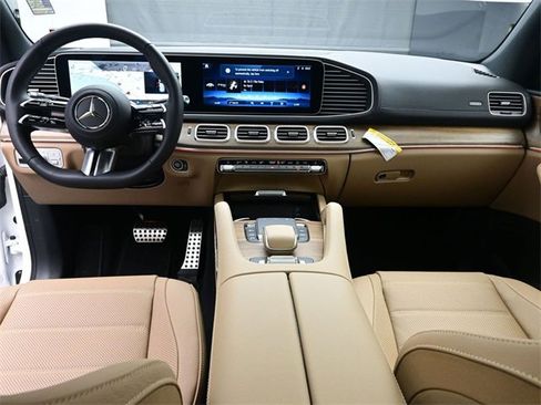 New 2025 Mercedes-Benz GLS 450 4MATIC image 9