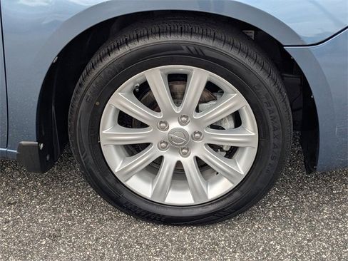 Used 2011 Chrysler 200 Touring image 10