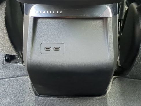 Used 2024 Cadillac Lyriq Sport RWD image 17