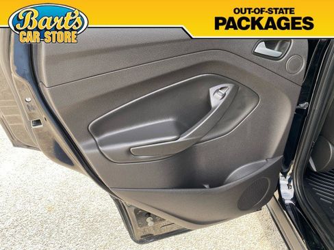 Used 2017 Ford Escape Titanium FWD image 17