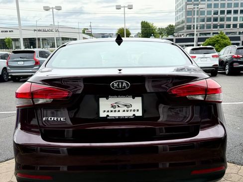 Used 2018 Kia Forte LX w/ LX Popular Package FWD image 5