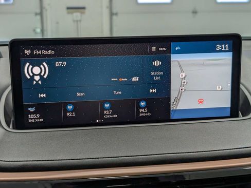 Used 2023 Acura MDX SH-AWD w/ Technology Package image 28