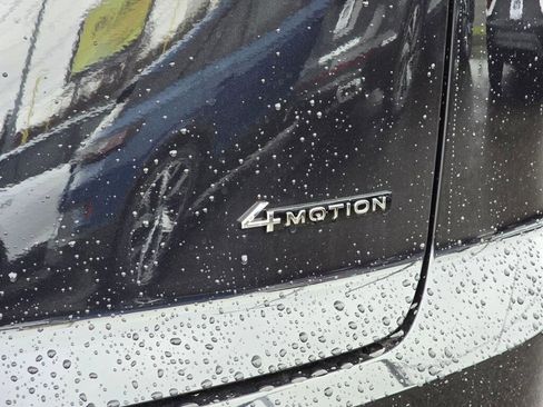 New 2026 Volkswagen Atlas Cross Sport SEL R-Line image 15