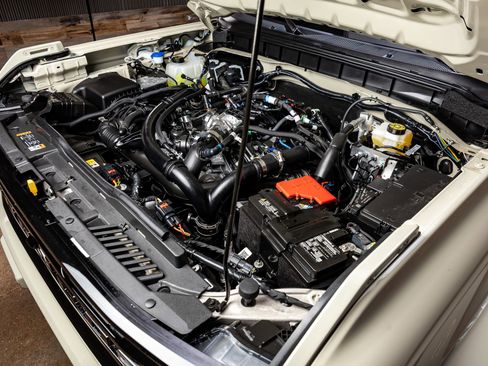 Used 2025 Ford Bronco Outer Banks image 40