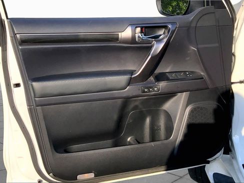 Used 2023 Lexus GX 460 w/ Black Line Special Edition AWD/4WD image 22