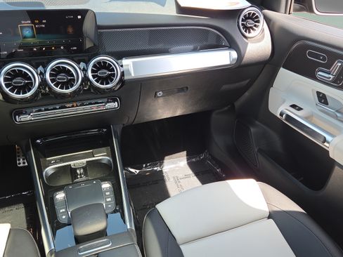 Certified 2023 Mercedes-Benz GLB 250 image 14