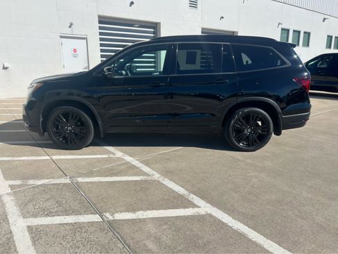 Used 2020 Honda Pilot Black Edition image 4