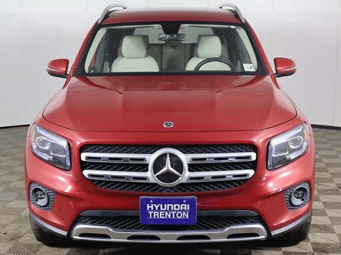 Used 2022 Mercedes-Benz GLB 250 4MATIC image 9