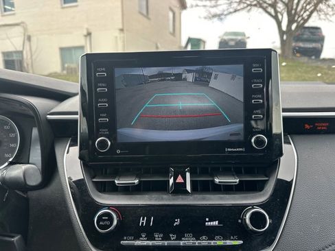 Used 2021 Toyota Corolla SE w/ Carpet Mat Package (TMS) image 17