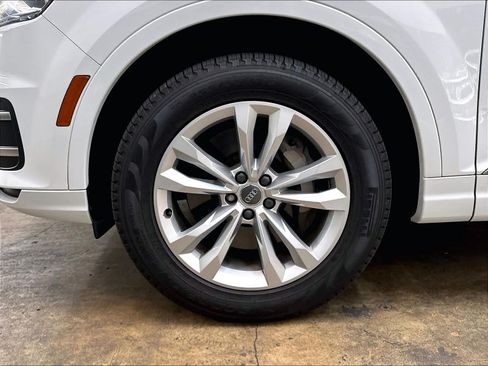 Used 2019 Audi Q7 2.0T Premium w/ Convenience Package AWD/4WD image 12