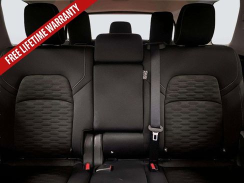 Used 2025 Nissan Pathfinder SV FWD image 25