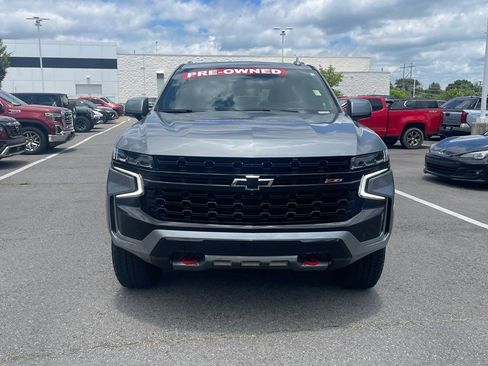 Used 2023 Chevrolet Tahoe Z71 w/ Luxury Package AWD/4WD image 2