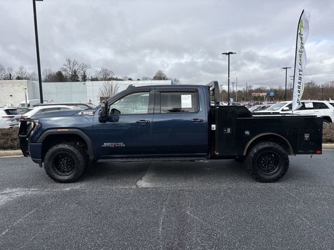 Used 2021 GMC Sierra 3500 AT4 w/ AT4 Preferred Package image 7