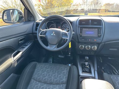 Used 2023 Mitsubishi Outlander Sport ES image 22