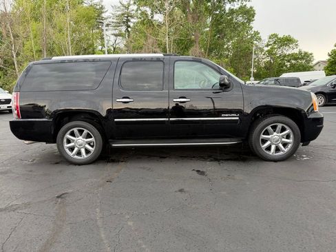 Used 2013 GMC Yukon XL Denali AWD/4WD image 5