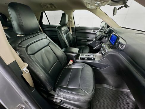 Used 2020 Ford Explorer 2WD image 31