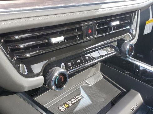 New 2025 Chevrolet Suburban LT w/ Comfort Package image 20