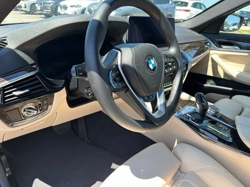 Used 2023 BMW 530i xDrive w/ Convenience Package AWD/4WD image 19