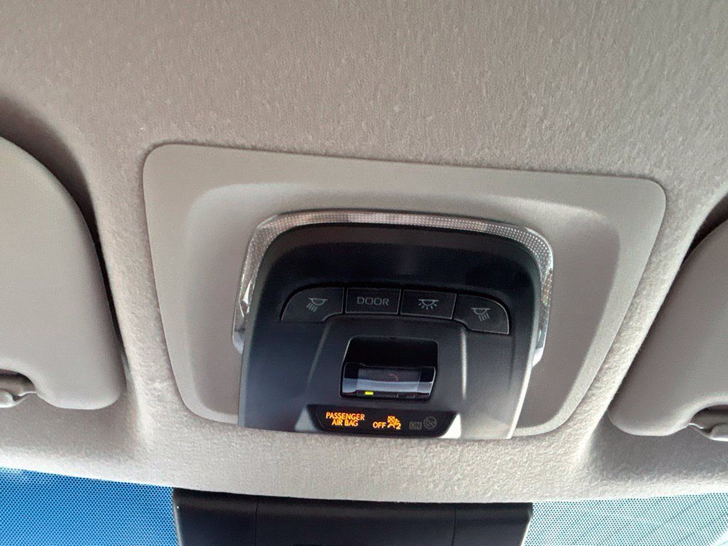 Used 2024 Toyota Corolla Cross L FWD image 16