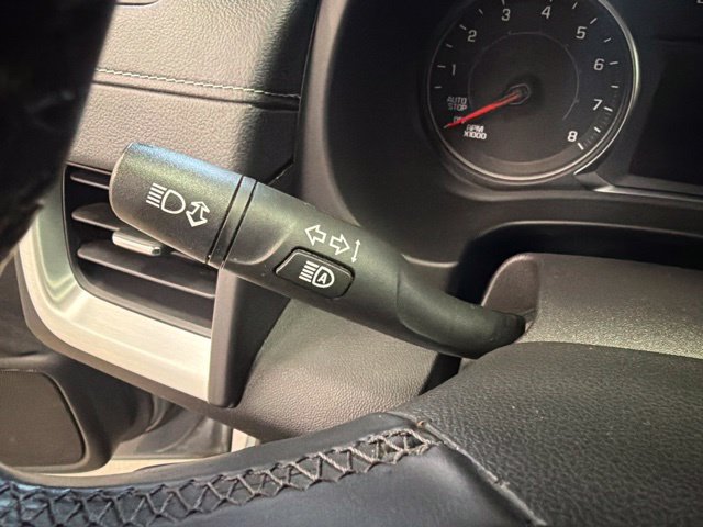 Used 2024 GMC Terrain SLT AWD/4WD image 22