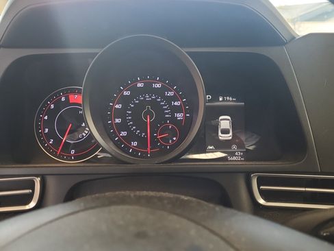 Used 2021 Hyundai Elantra SE image 8