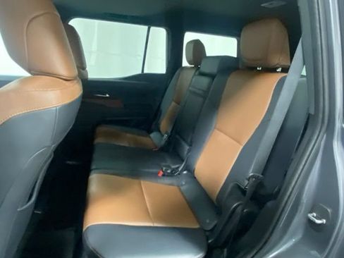 Used 2024 Lexus GX 550 w/ Accessory Package (2T) AWD/4WD image 14