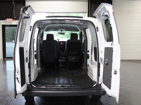 Used 2019 Nissan NV200 S w/ Cruise Control Package FWD image 25