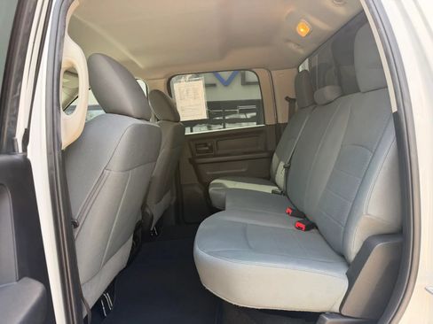 Used 2018 RAM 3500 Tradesman w/ Chrome Appearance Group AWD/4WD image 37