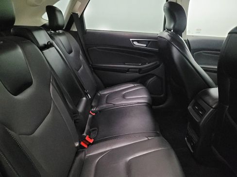 Used 2017 Ford Edge Titanium w/ Technology Package AWD/4WD image 19