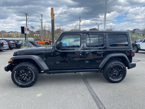 Used 2022 Jeep Wrangler Unlimited Sport AWD/4WD image 6