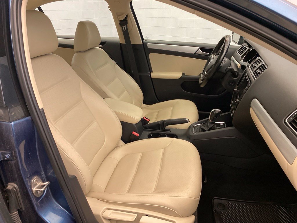 Used 2018 Volkswagen Jetta SEL FWD image 11