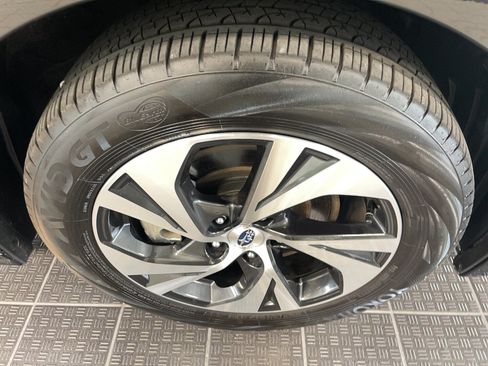 Used 2025 Subaru Legacy Premium AWD/4WD image 5