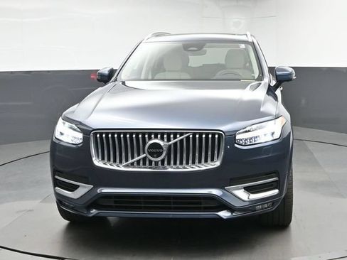 Used 2024 Volvo XC90 B5 Plus w/ Protection Package AWD/4WD image 3