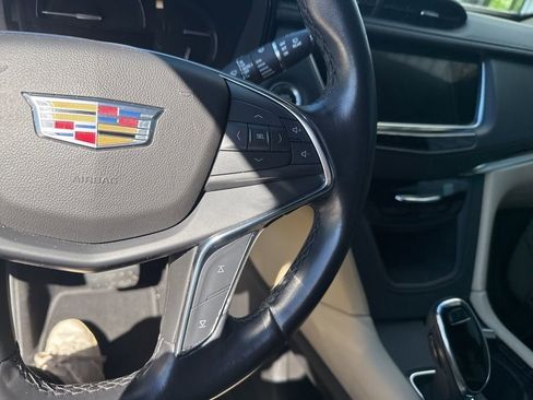 Used 2019 Cadillac XT5 Luxury image 17