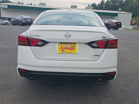 New 2025 Nissan Altima 2.5 SR w/ SR Premium Package image 4