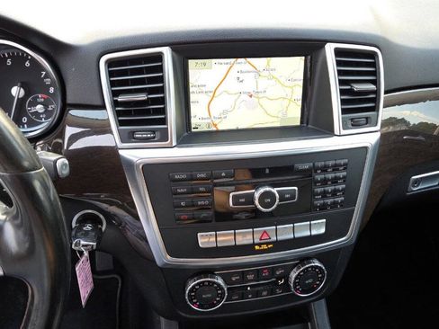 Used 2015 Mercedes-Benz ML 350 4MATIC image 49