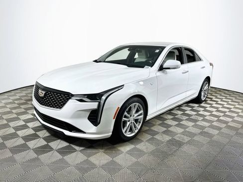 Used 2024 Cadillac CT4 Luxury RWD image 7