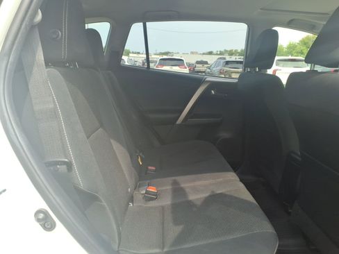 Used 2018 Toyota RAV4 XLE AWD/4WD image 11