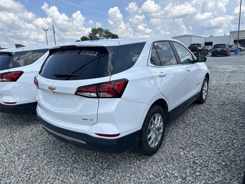Used 2023 Chevrolet Equinox LT w/ LPO, Floor Liner Package AWD/4WD image 4
