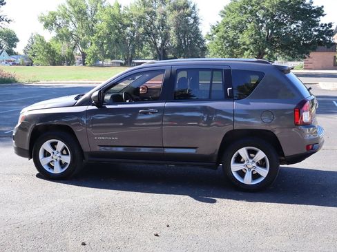 Used 2016 Jeep Compass High Altitude AWD/4WD image 8