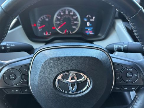 Used 2022 Toyota Corolla SE w/ Carpet Mat Package (TMS) FWD image 22