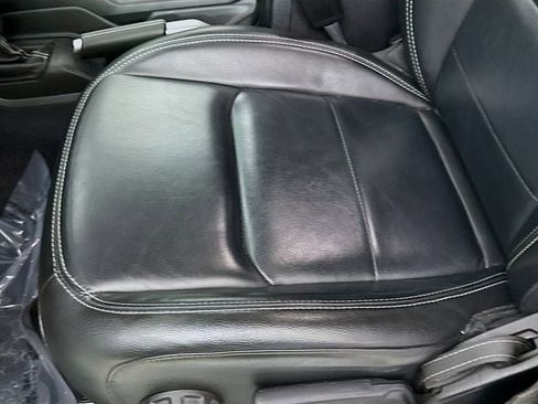 Used 2022 Jeep Wrangler Sahara w/ Cold Weather Group image 21