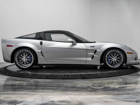Used 2010 Chevrolet Corvette ZR1 w/ Preferred Equipment Group RWD image 23