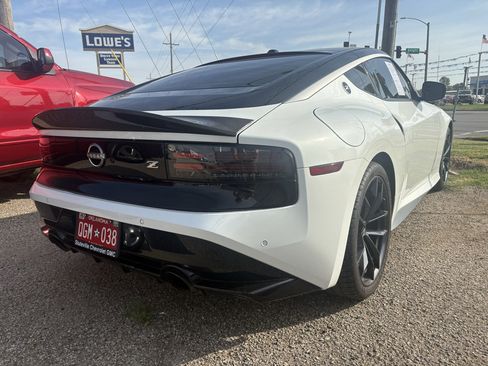 Used 2024 Nissan Z Performance w/ Floor Mat Package RWD image 5